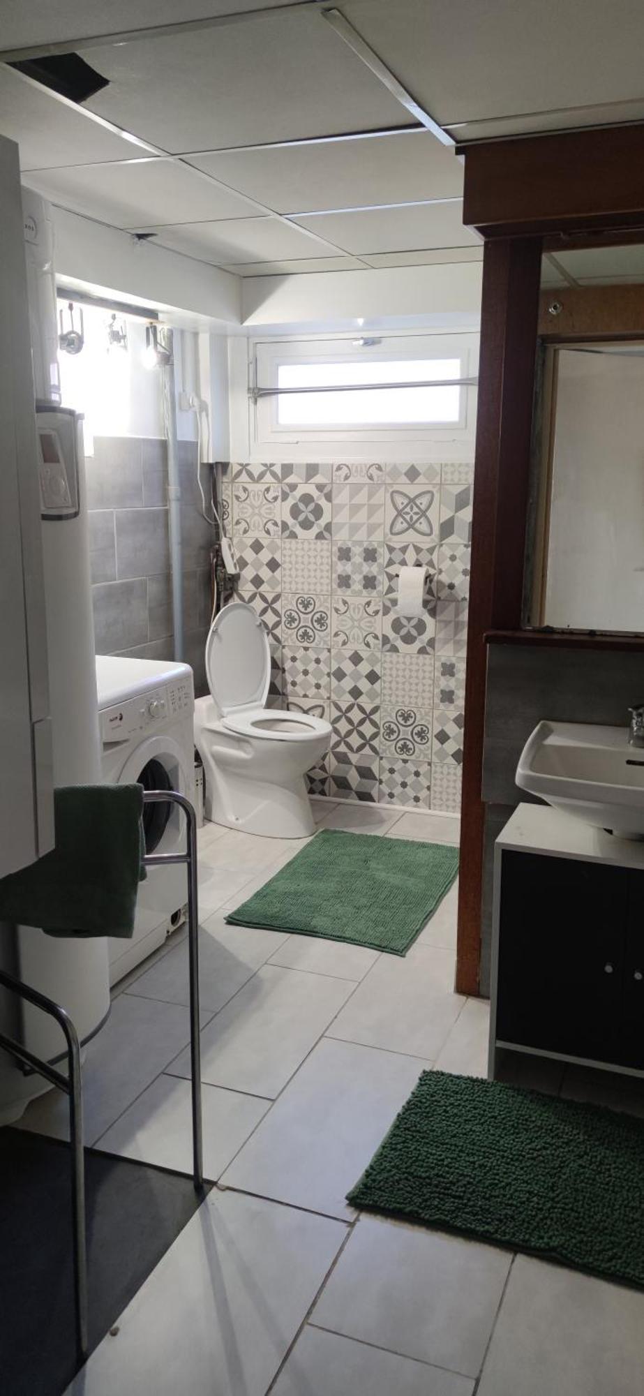 Apartment Independant Proche Circuit 24h, 1 *